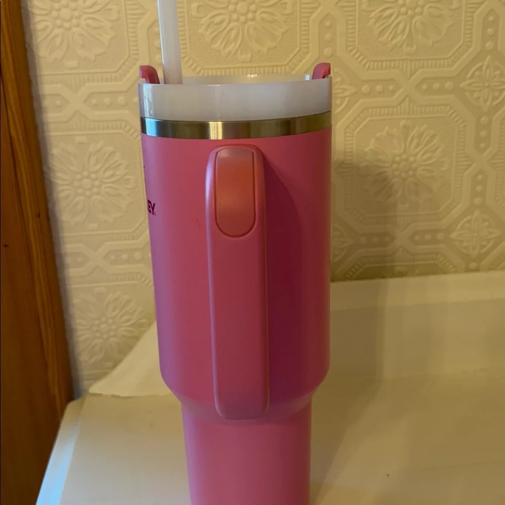 Stanley The Quencher H2.0 Flowstate™ Tumbler | 40 OZ - Picture 6 of 9